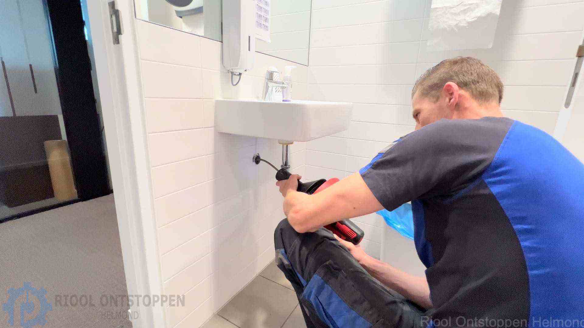 Afvoer ontstoppen Helmond Afvoer ontstoppen Helmond